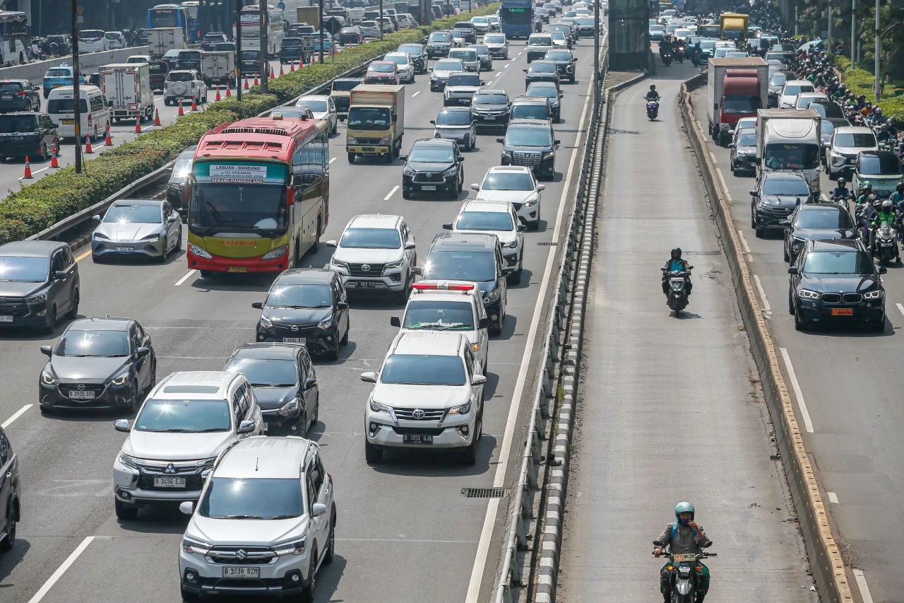 Suasana Tenang Jalan...