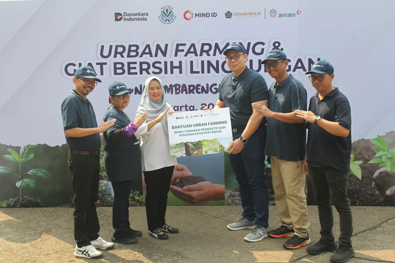 ANTAM Gelar Urban Farming...
