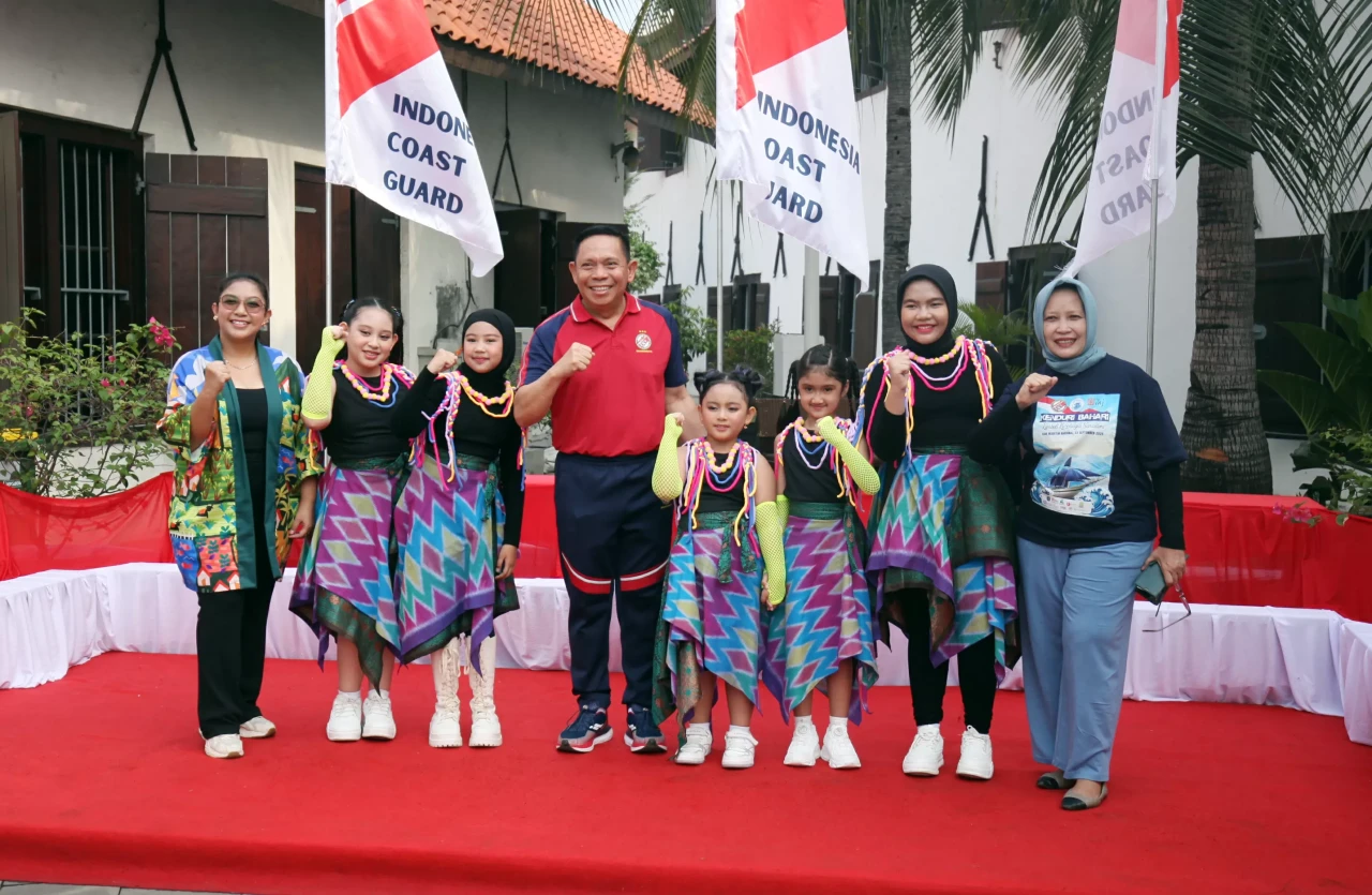 E-Harmonics Meriahkan...