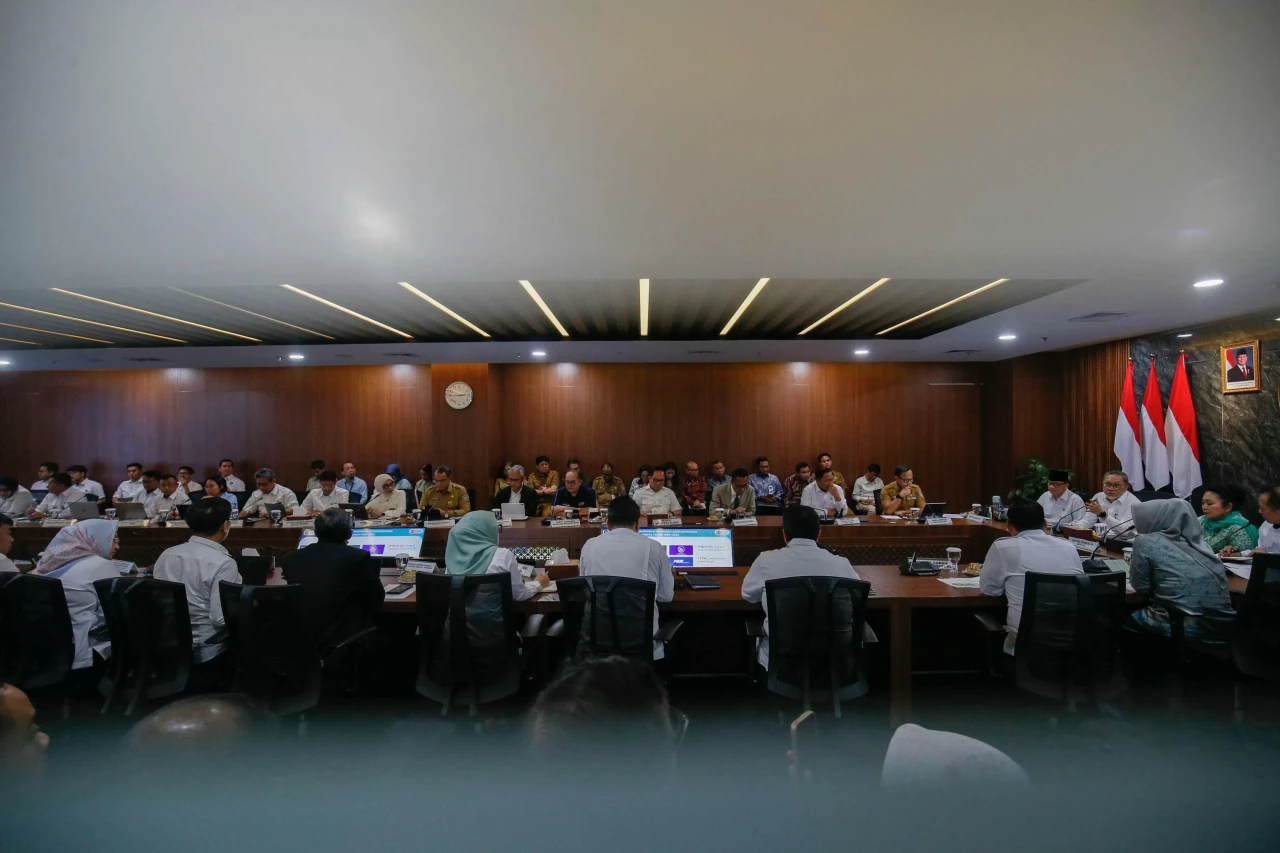 Rapat Percepatan Koperasi...