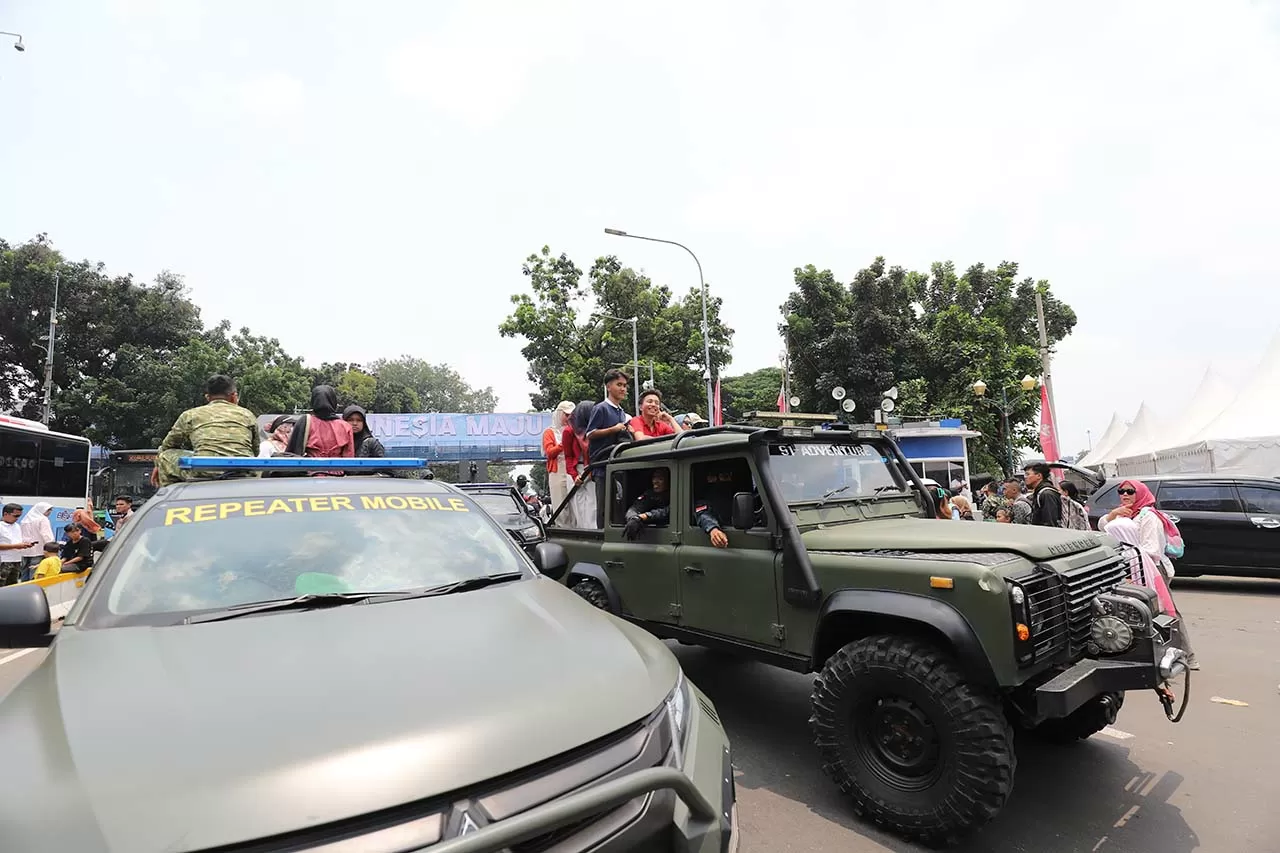 TNI Makin Dihati, Pawai...
