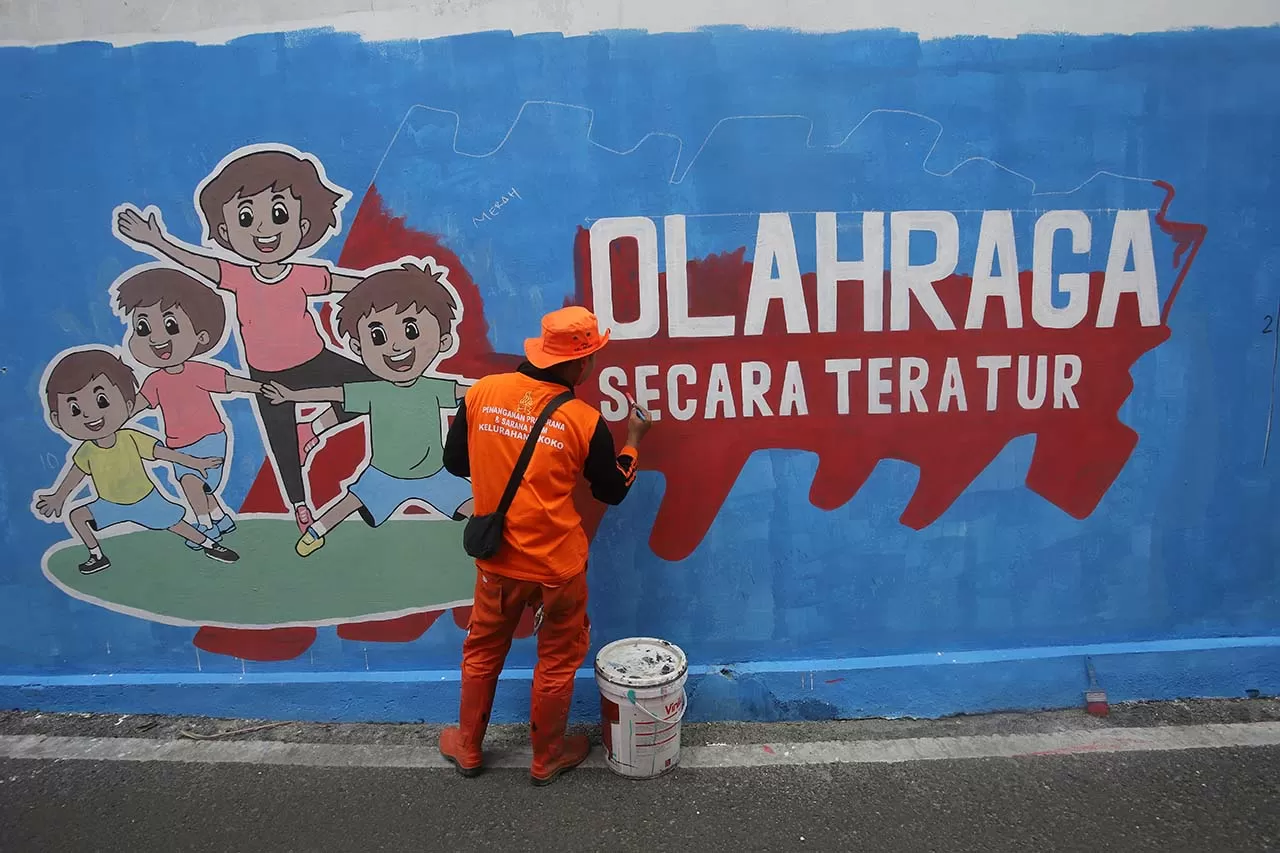 Warna-Warni Mural Ajak...