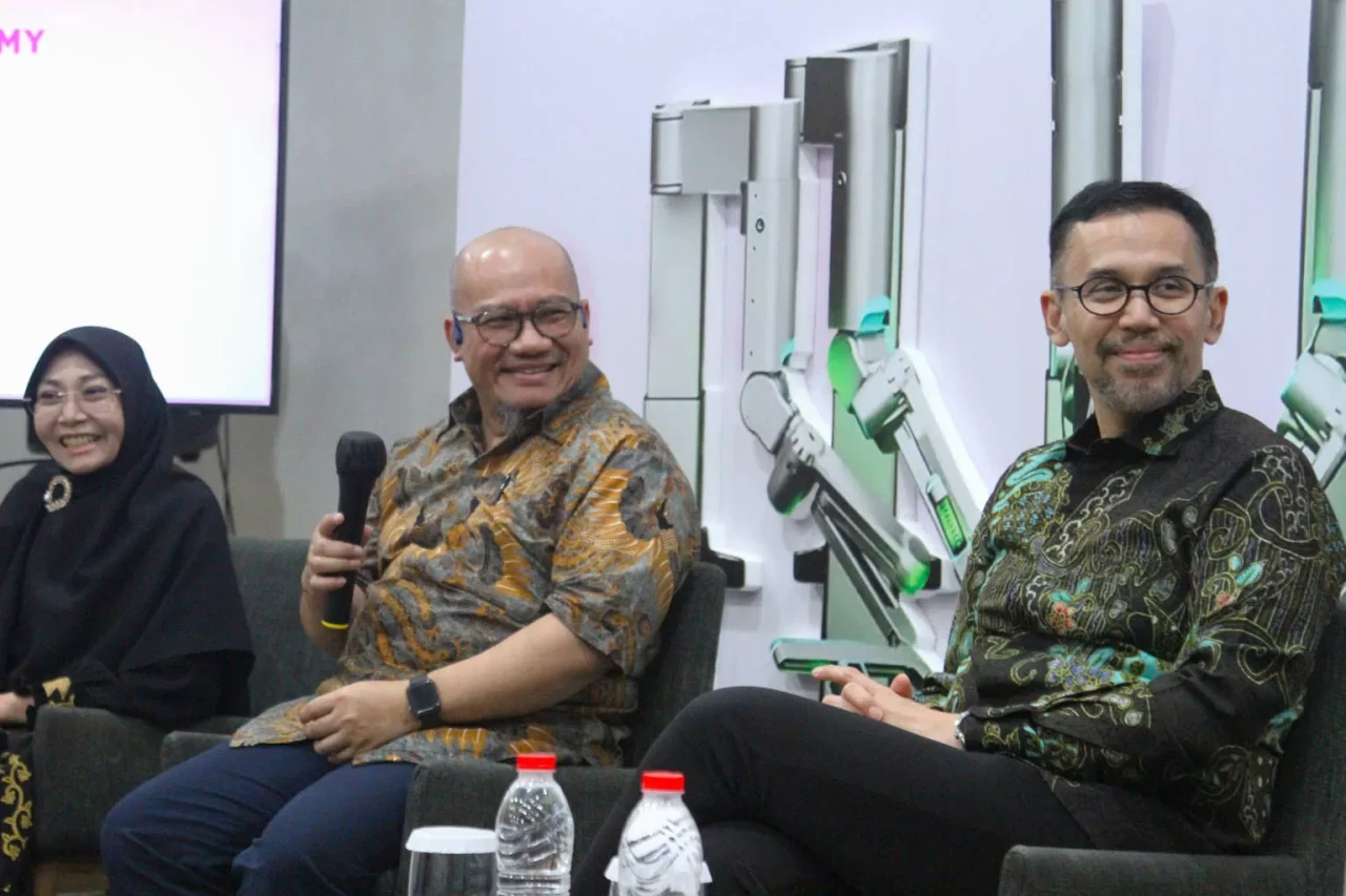 Operasi Robotic Mastectomy...