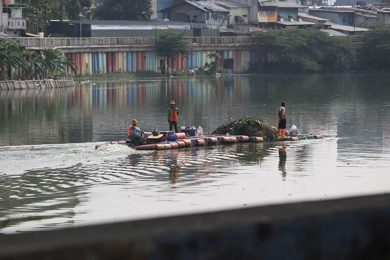Pembersihan Sampah di...