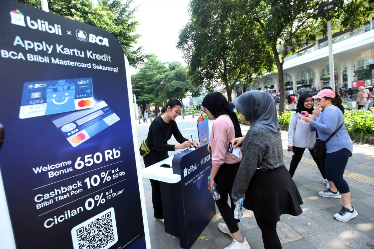 Demam Pre-Order iPhone...