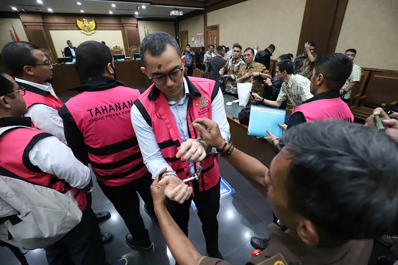 Sidang Dakwaan Kasus...