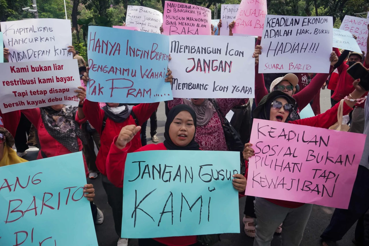 Aksi Tolak Penggusuran...