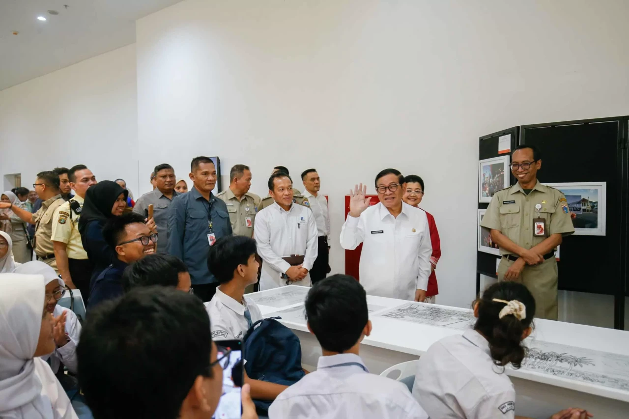 Pameran “Lo Jual Gue...