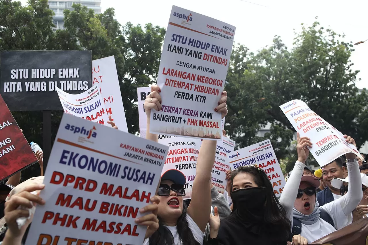 Pekerja Hiburan Demo...