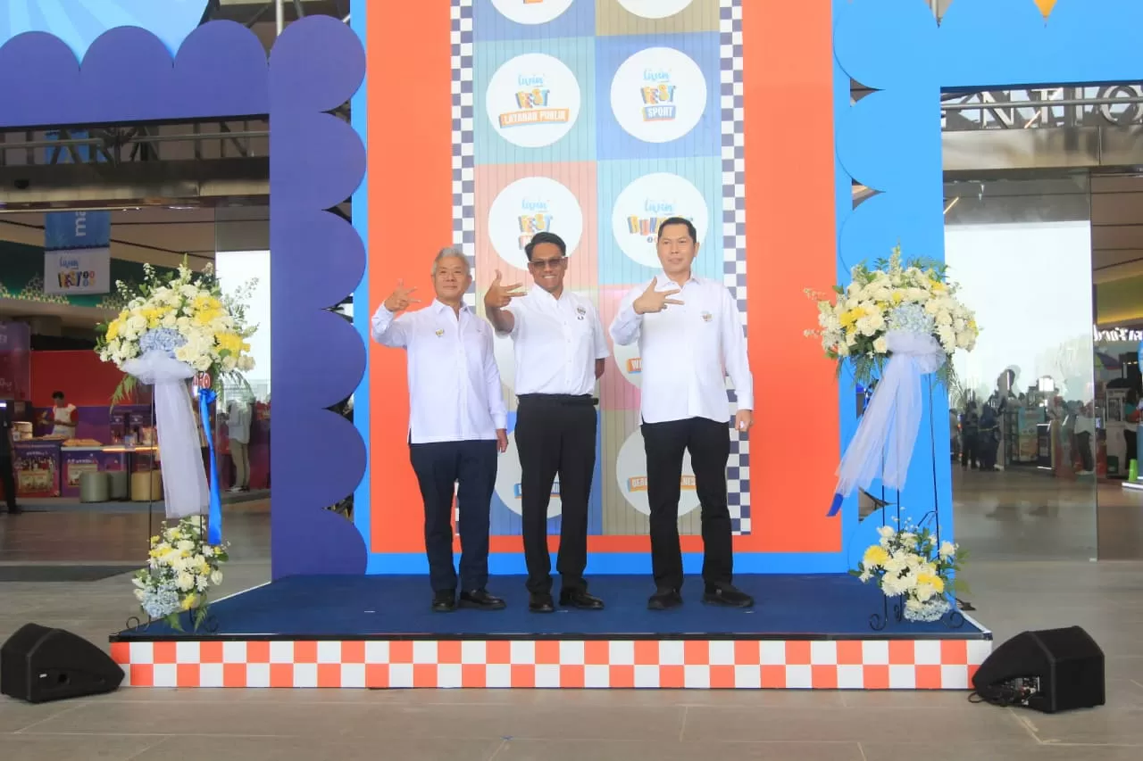 Rayakan HUT ke-27, Bank...
