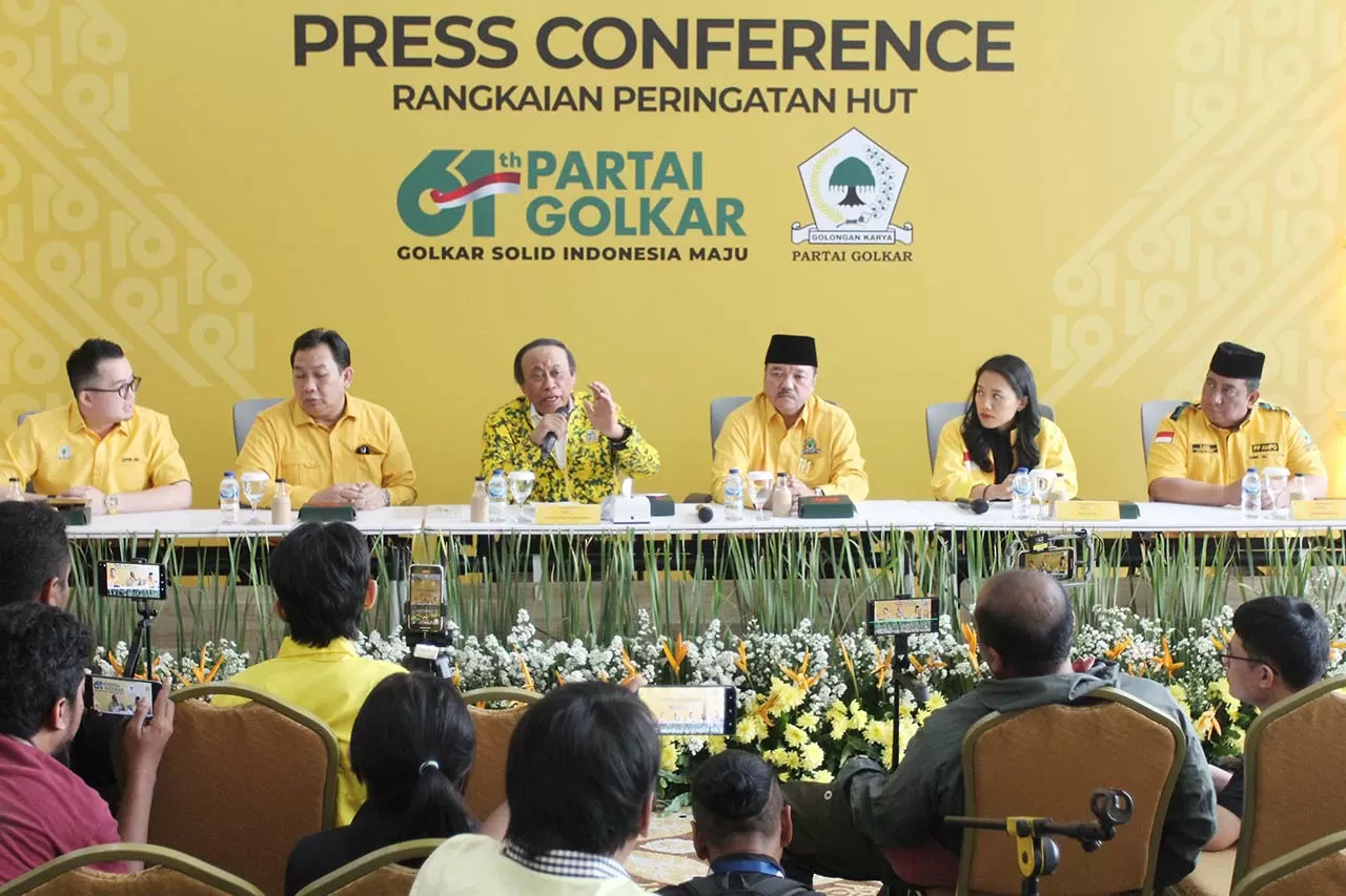 Persiapan Jelang Perayaan...