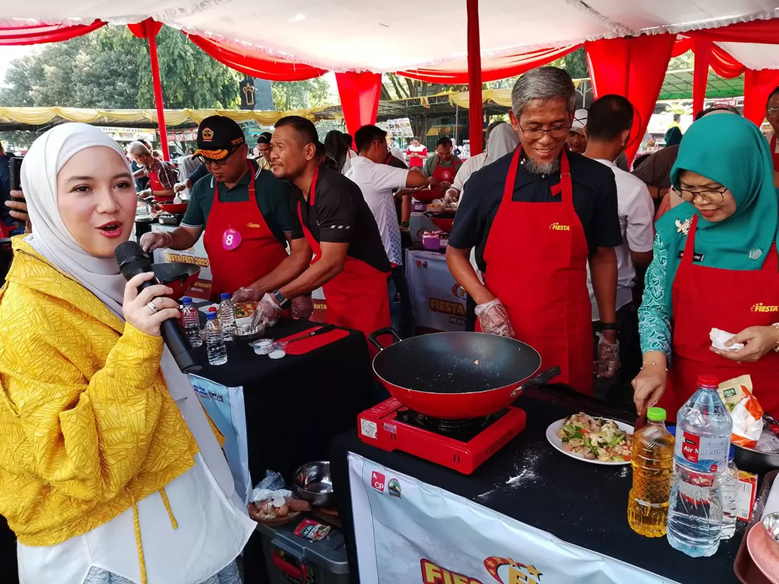 Keseruan Lomba Masak...