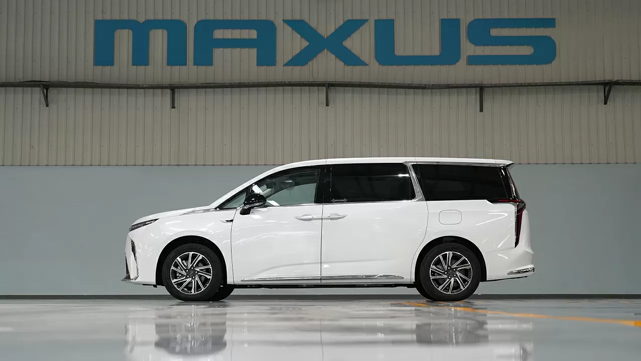 MPV Listrik Premium...