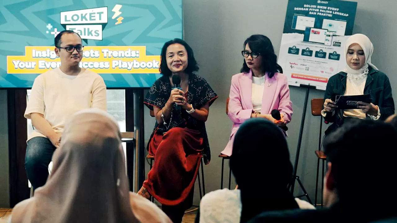 Data dan Digital Jadi...