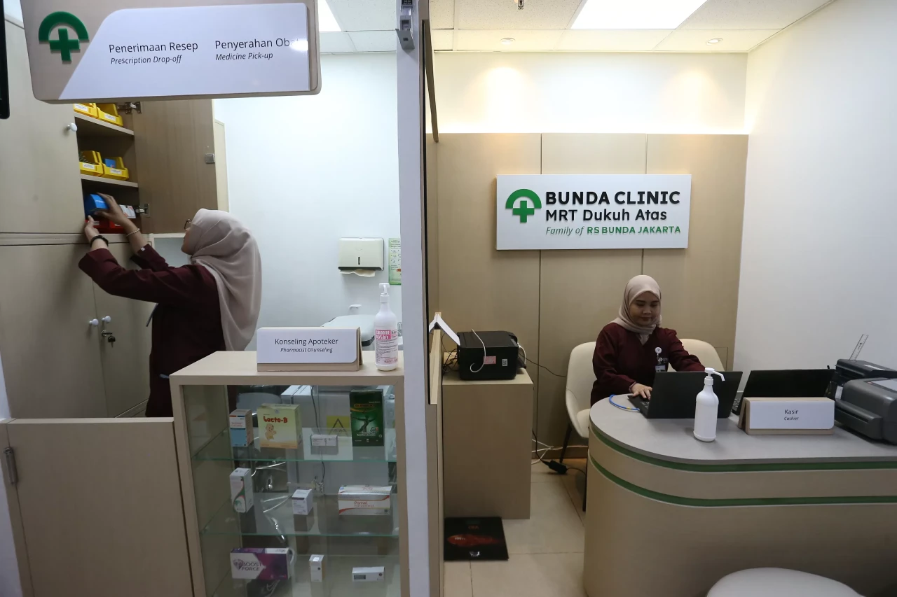 Pramono Resmikan Klinik...
