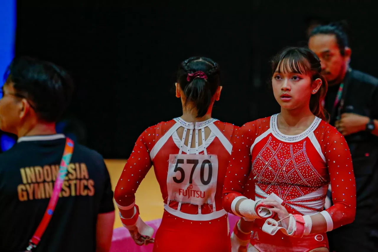 Aksi Pesenam Putri Indonesia...
