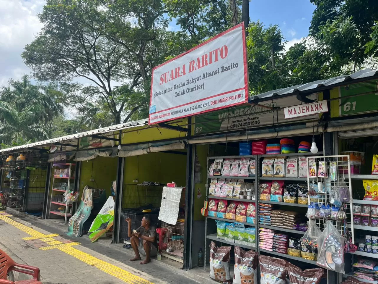 Pedagang Pasar Barito...
