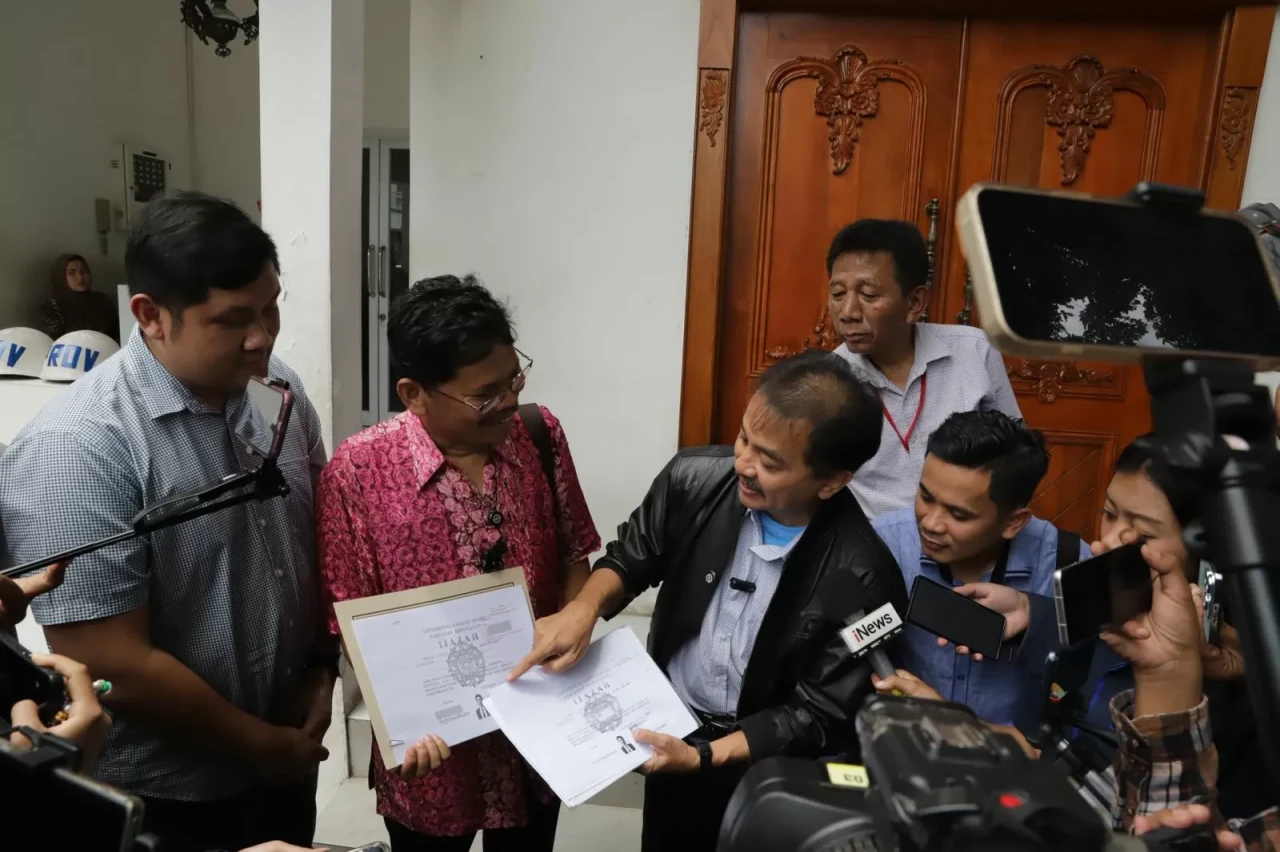 Penampakan Ijazah Jokowi...