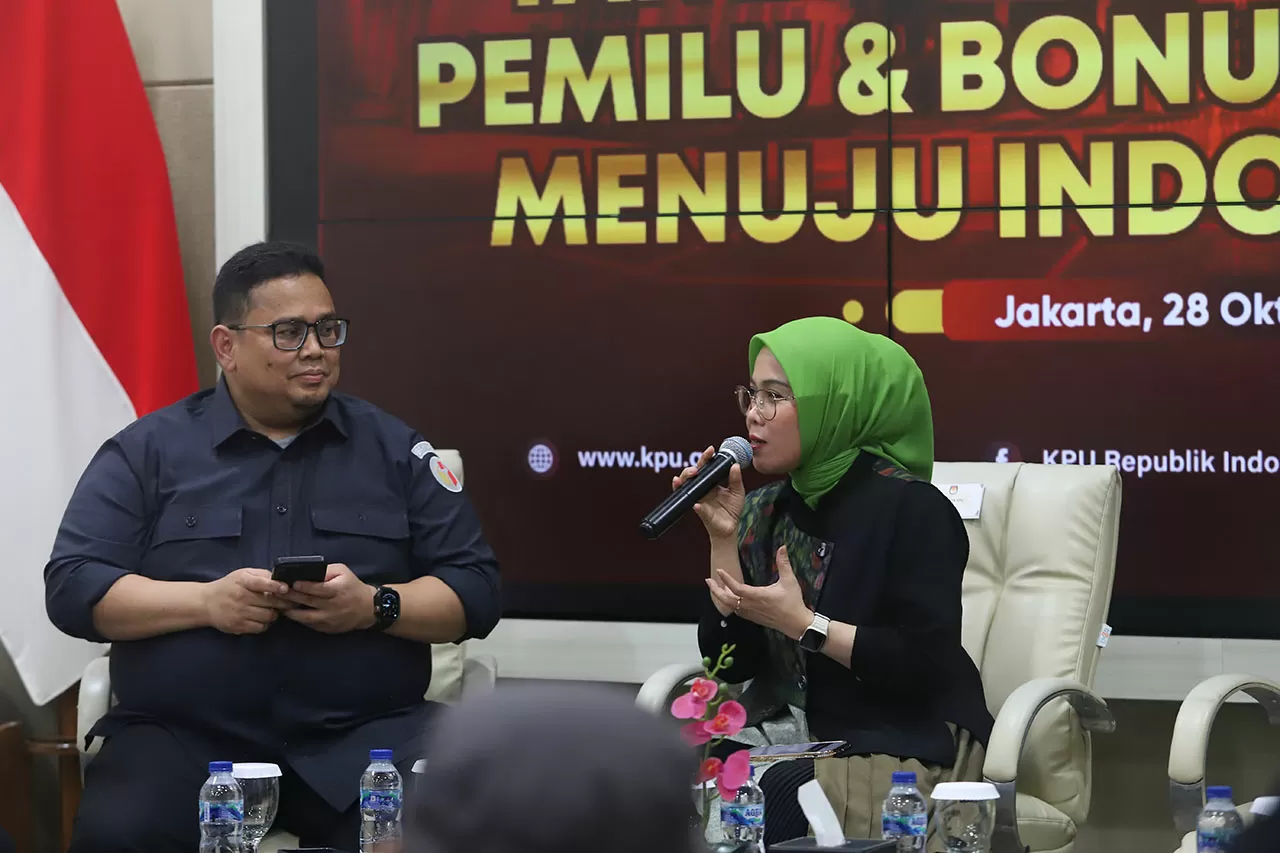 KPU dan Bawaslu Bahas...