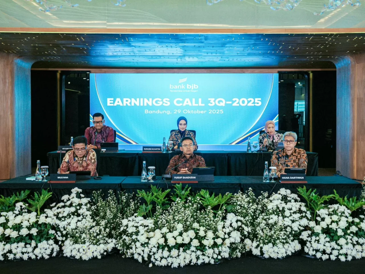 bank bjb Bukukan Laba...