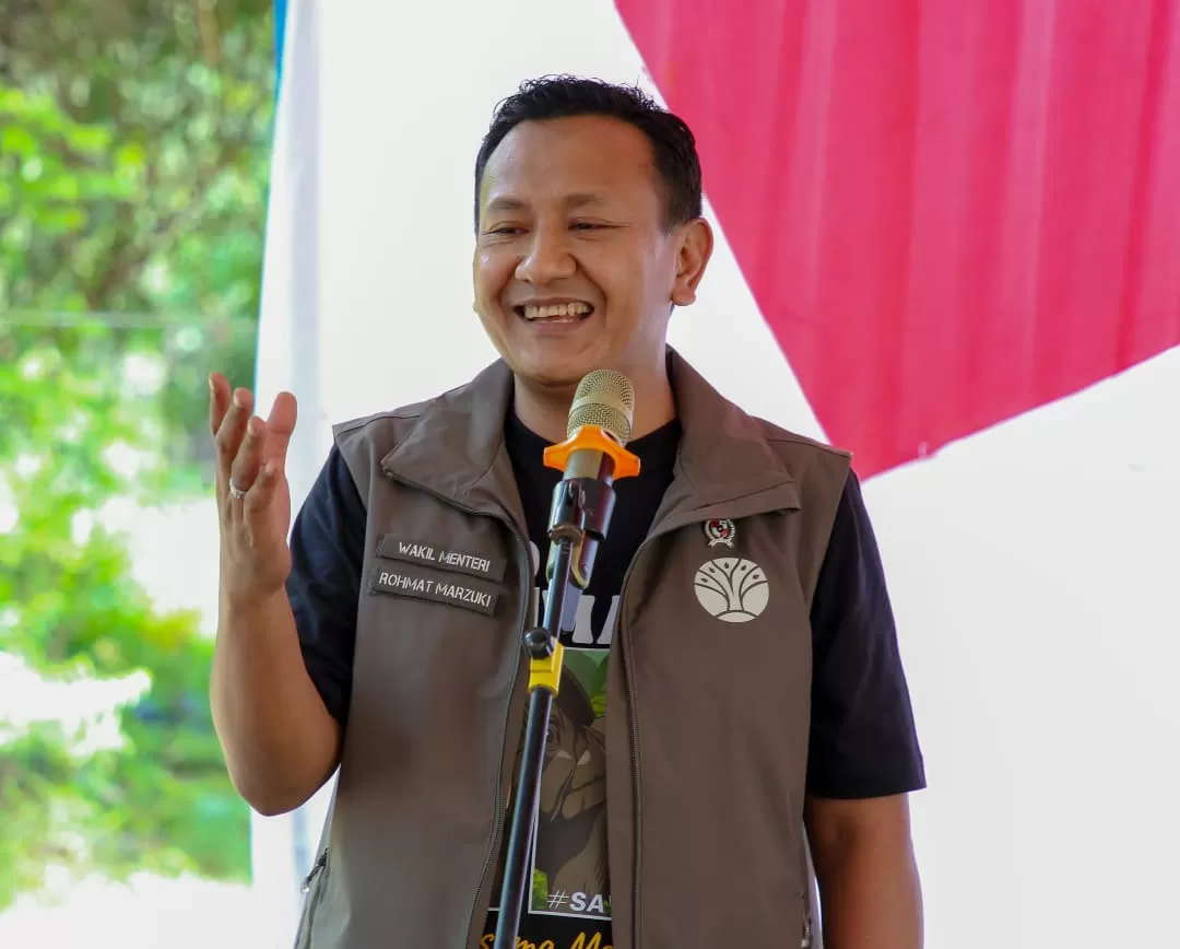 Wamenhut Rohmat Marzuki...