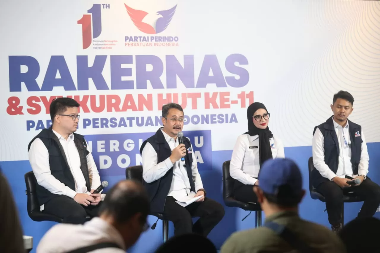Partai Perindo Gelar...