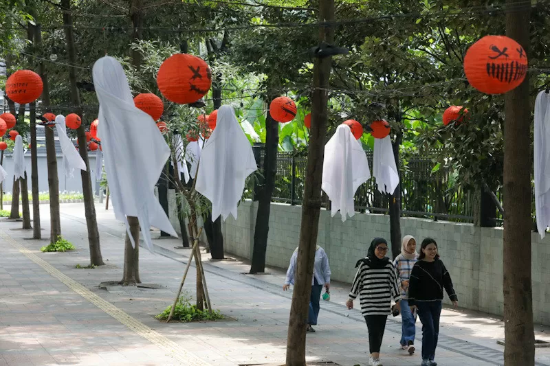 Ornamen Halloween Hiasi...