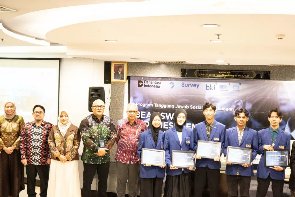 IDSurvey dan Universitas...