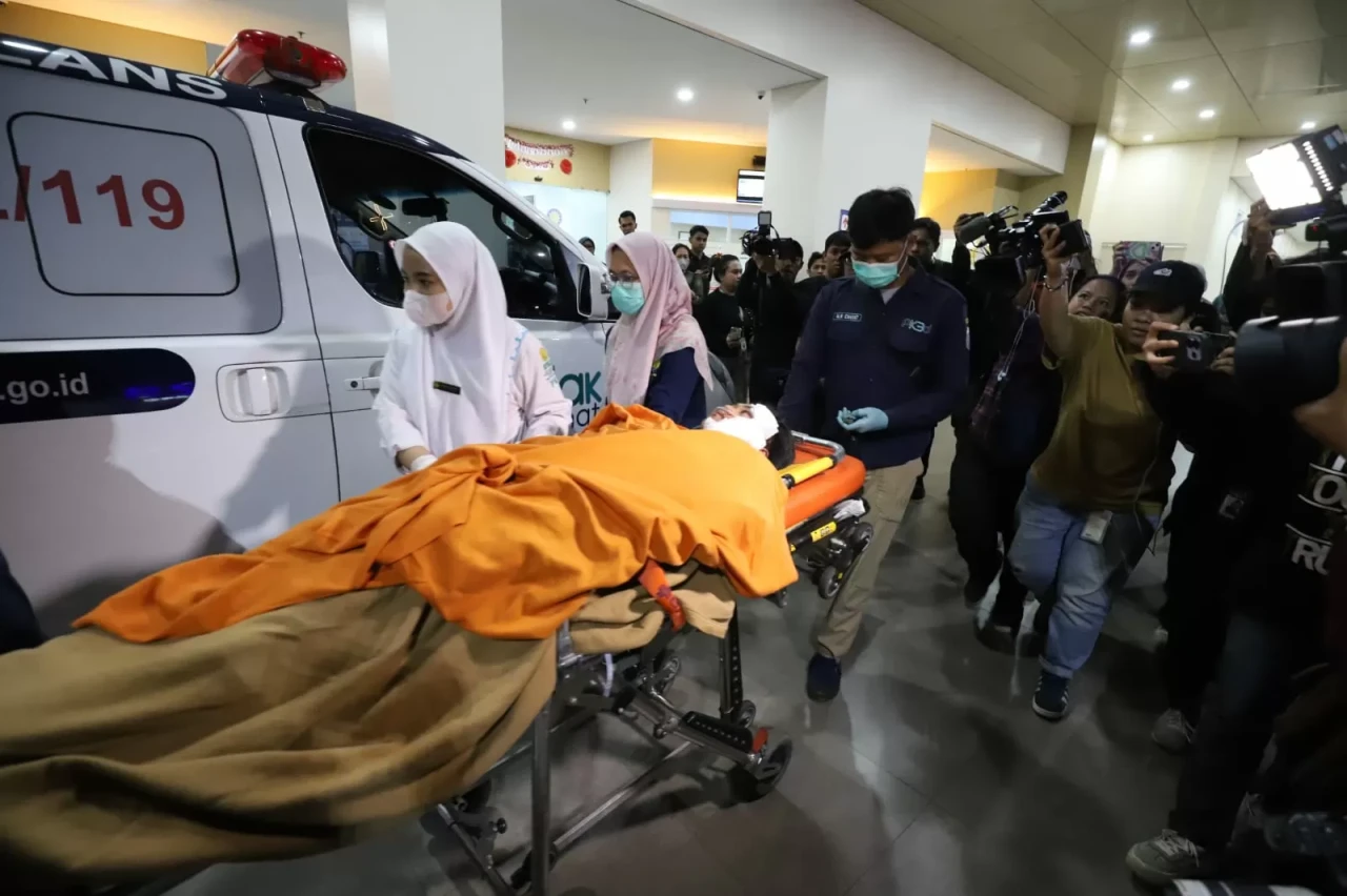 27 Korban Ledakan Masih...
