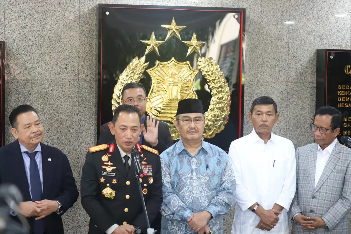 Rapat Perdana Komisi...