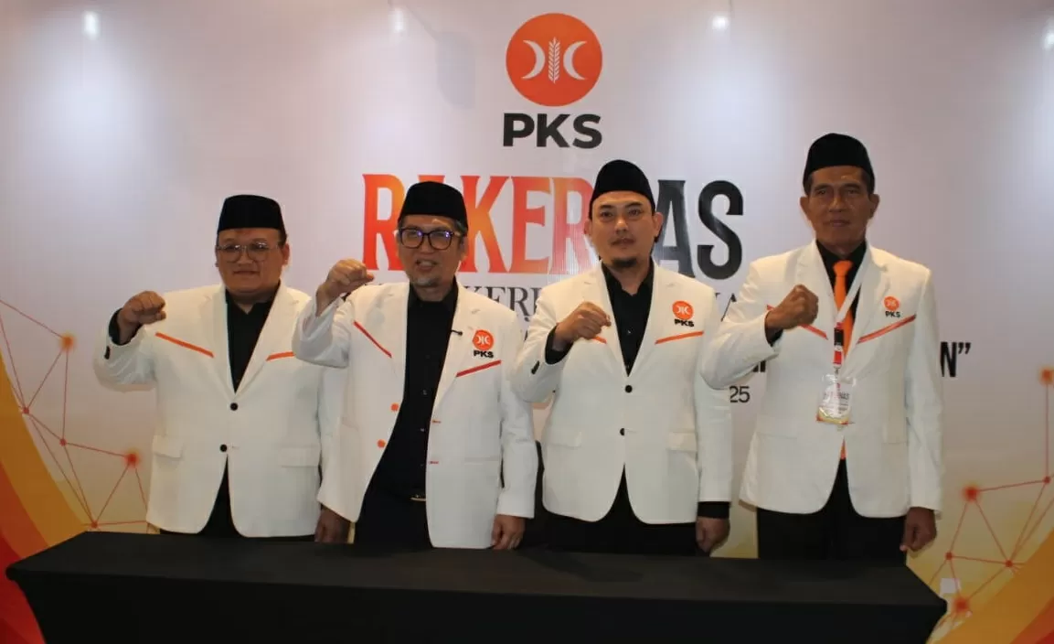 PKS Gelar Rakernas 2025:...