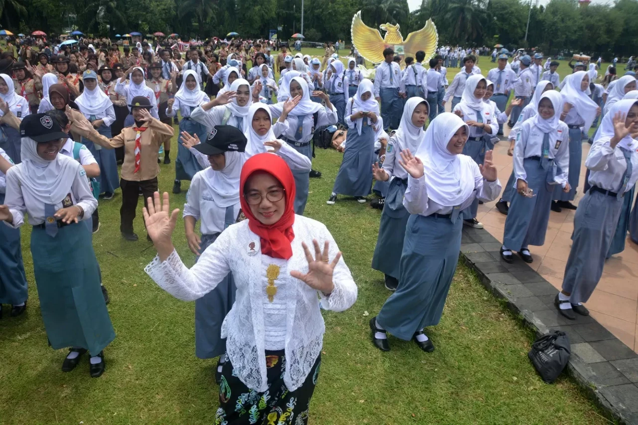 Ribuan Peserta Ciptakan...