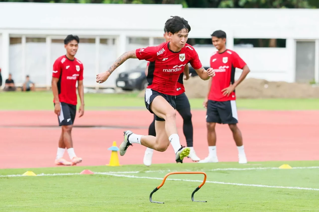 Latihan Timnas Indonesia...