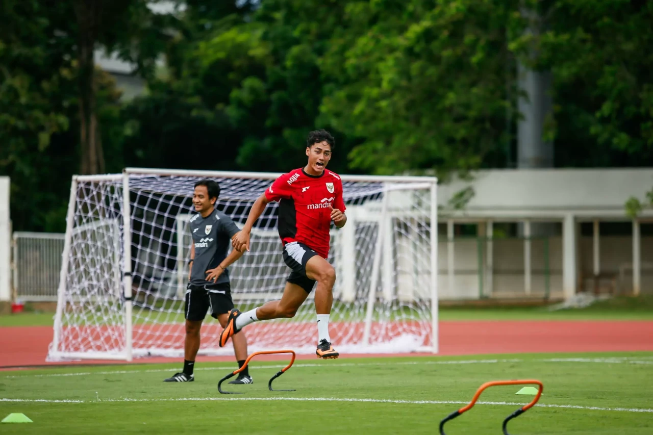 Latihan Timnas Indonesia...