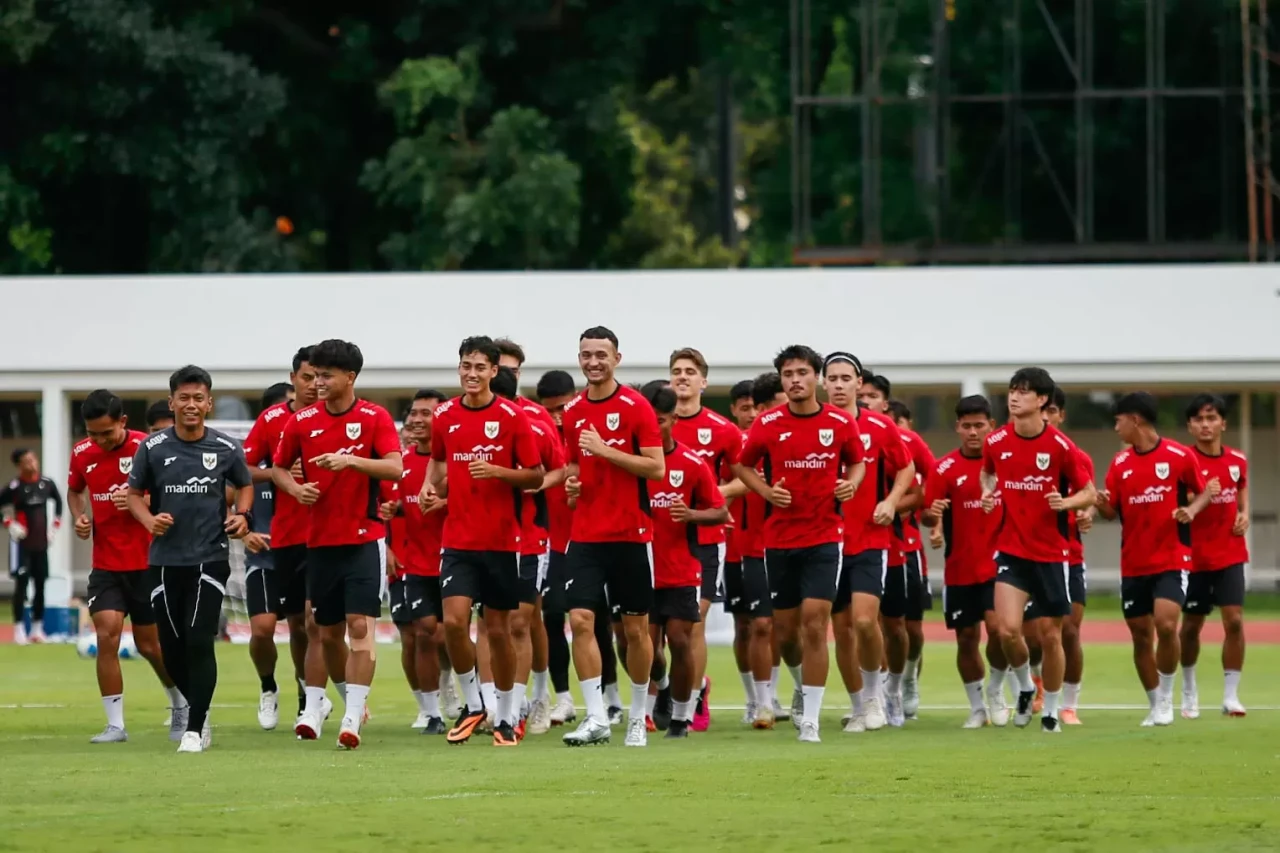 Latihan Timnas Indonesia...