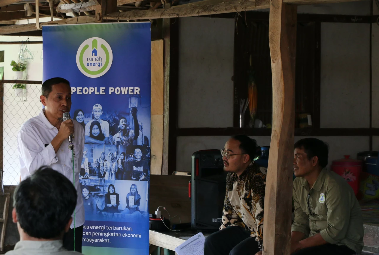 Rumah Energi dan Microsoft...