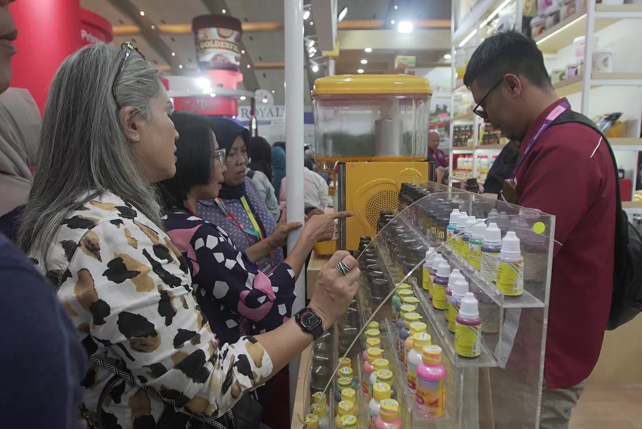 Pengunjung Padati SIAL...