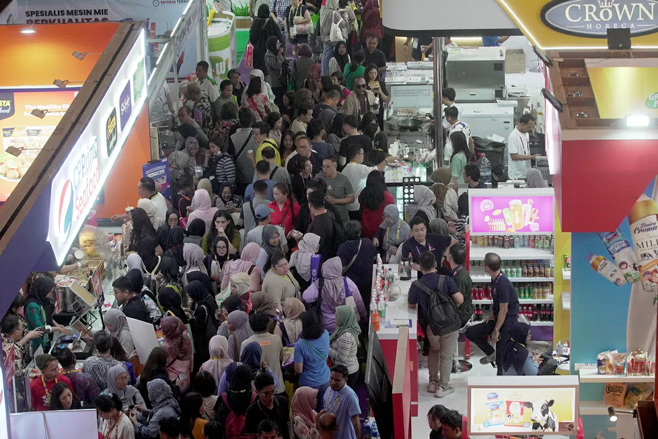 Pengunjung Padati SIAL...