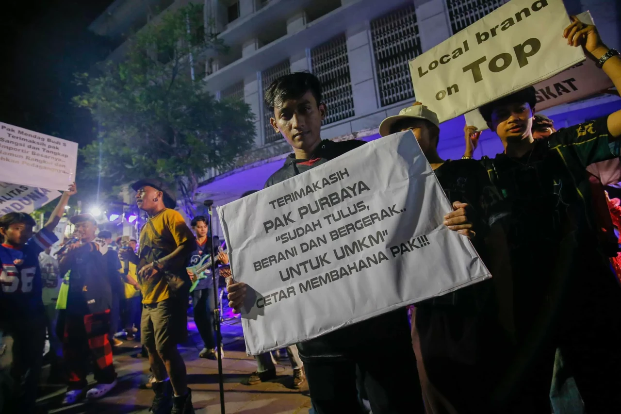 Komunitas Kreatif Turun...
