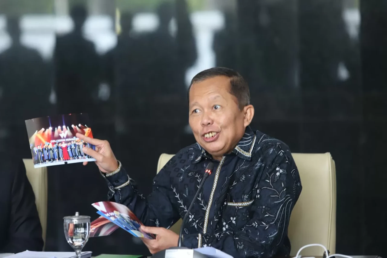 Hakim MK Arsul Sani...