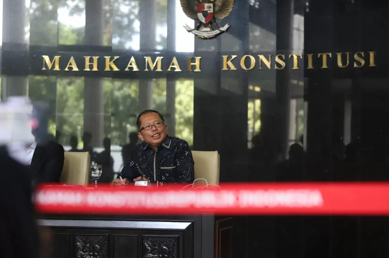 Hakim MK Arsul Sani...