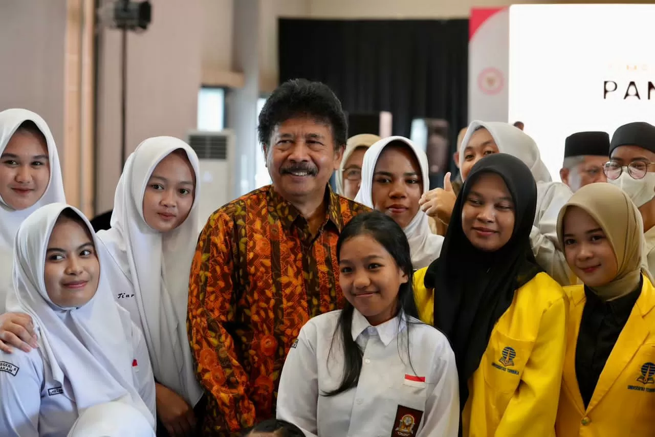 Hari Guru Nasional:...
