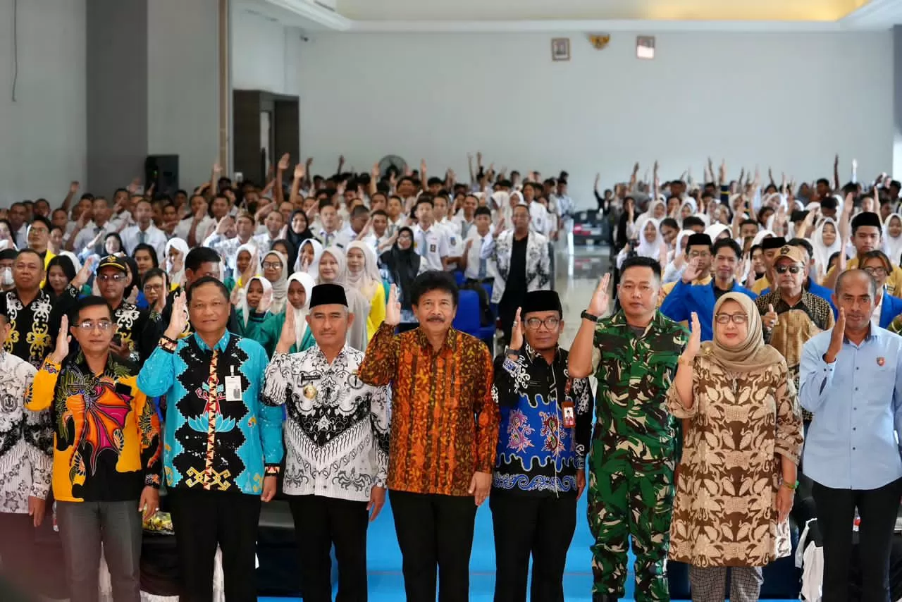 Hari Guru Nasional:...