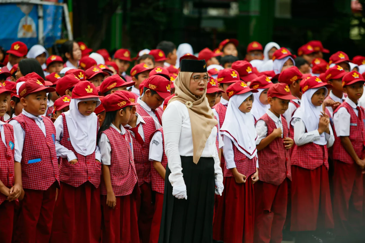 Orang Tua Murid Jadi...