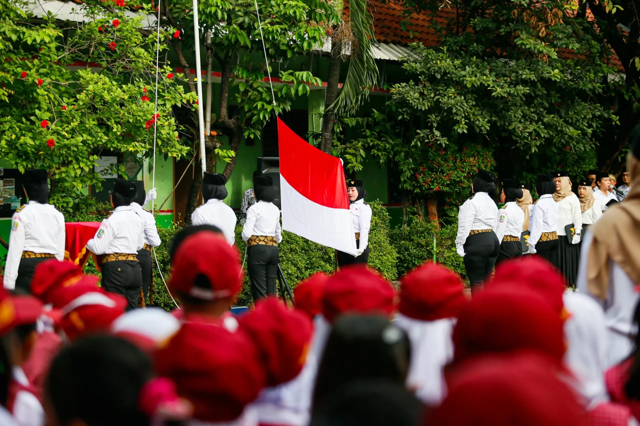 Orang Tua Murid Jadi...