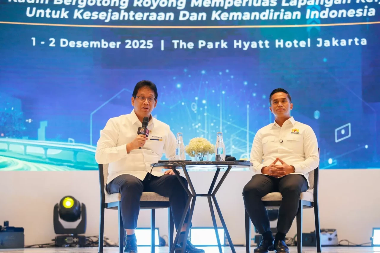 Menkeu Purbaya Bahas...