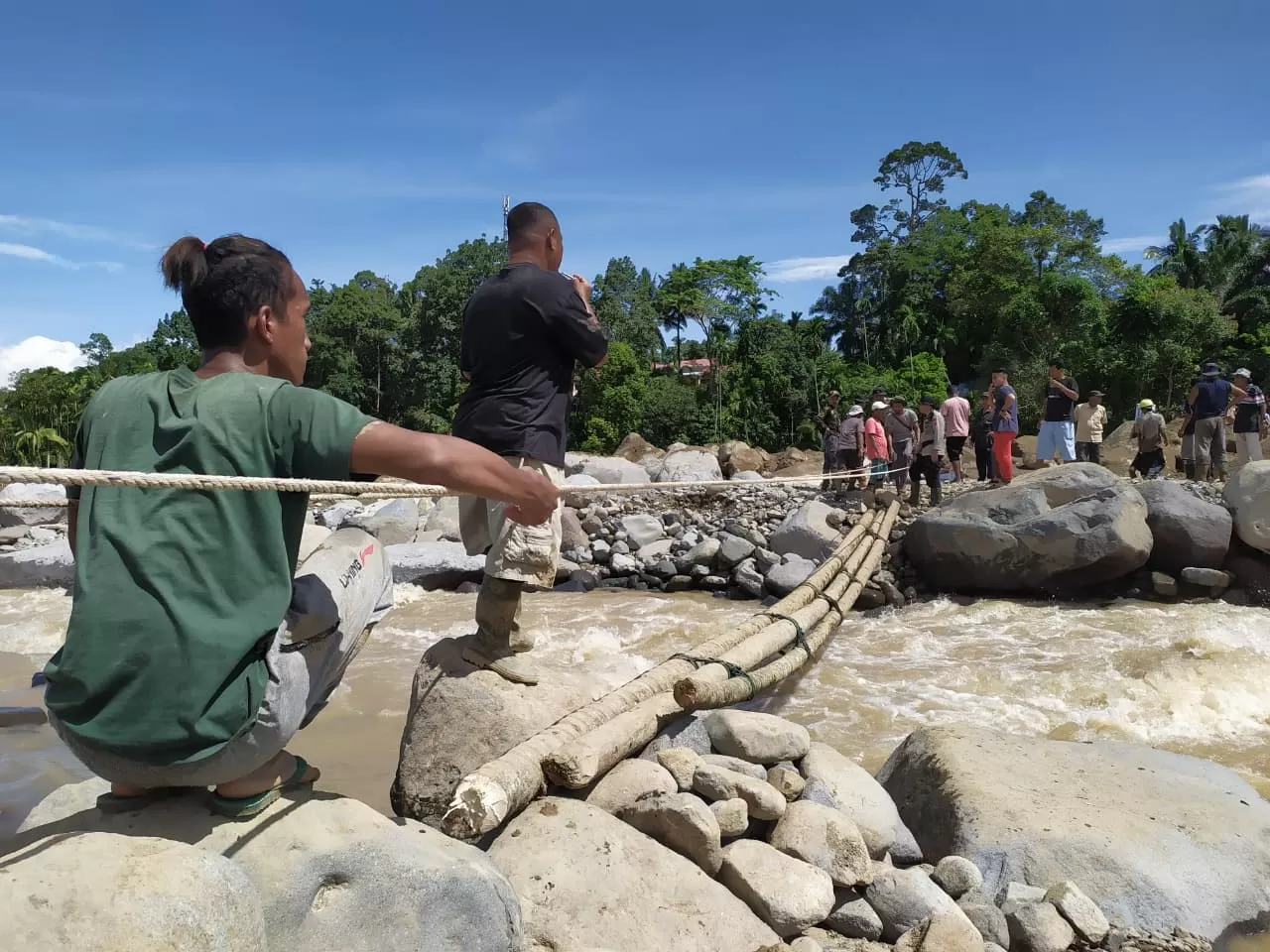 Tragedi Banjir–Longsor...