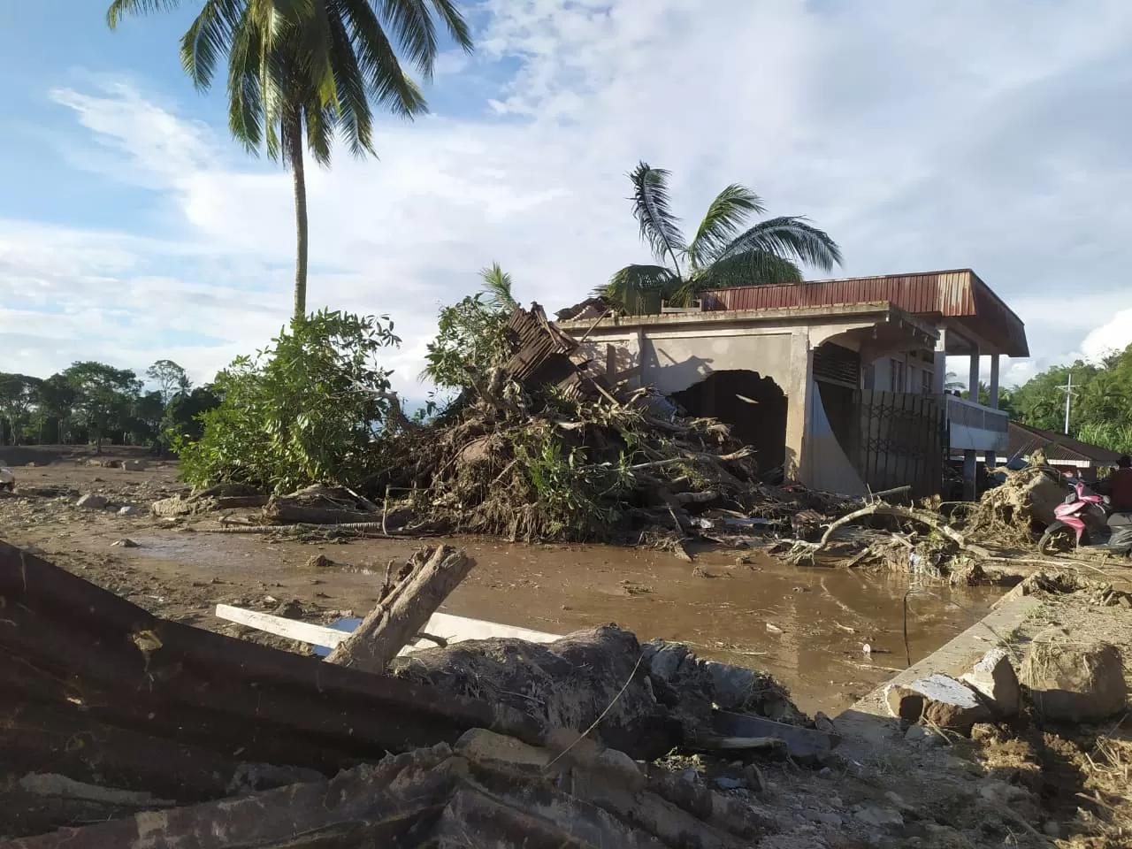 Tragedi Banjir–Longsor...