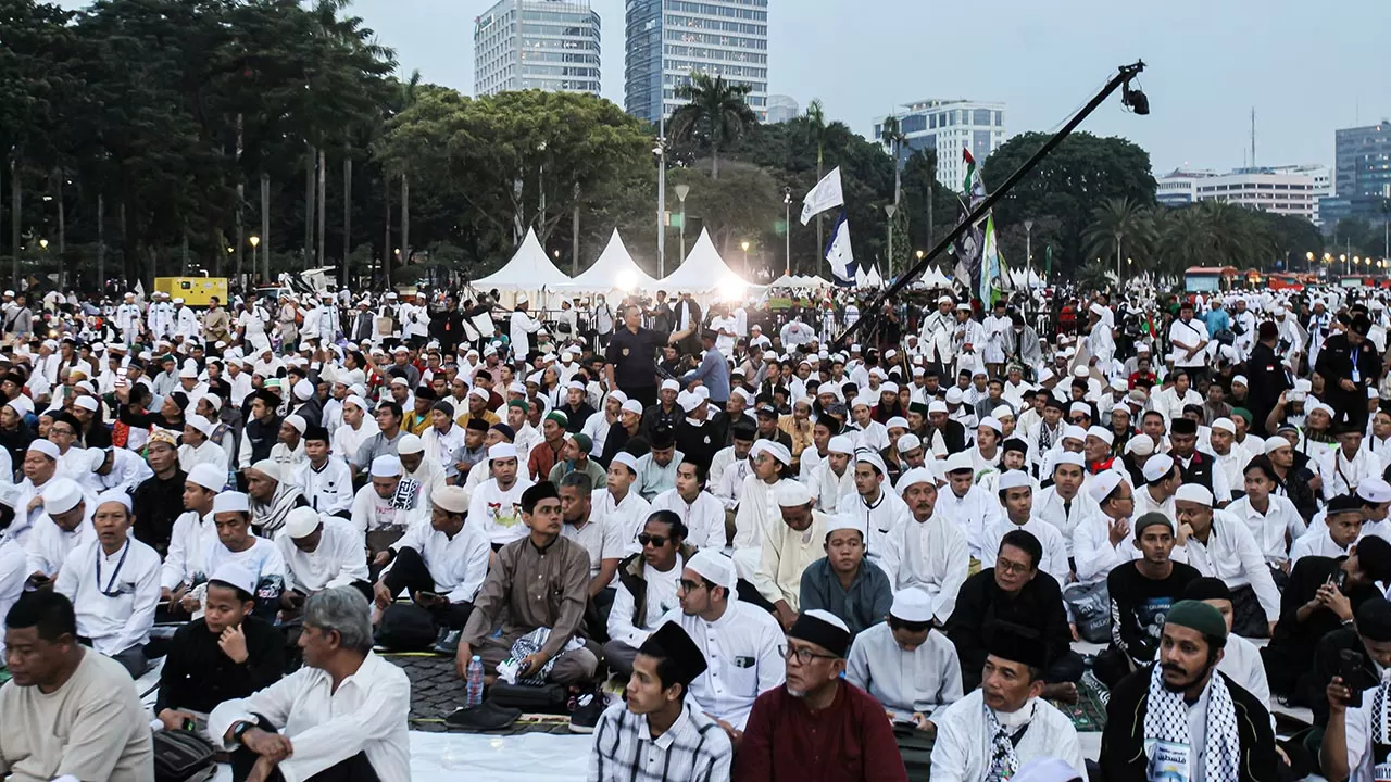 Habib Rizieq Hadiri...