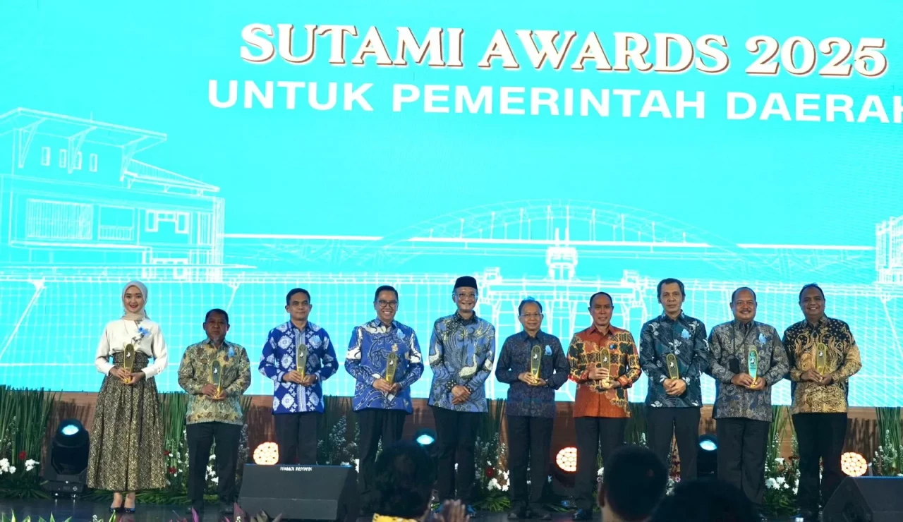 Kaltim Raih Peringkat...